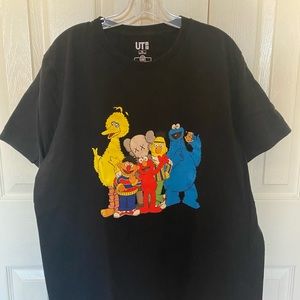 Kaws x Uniqlo x Sesame Street Group #2 Black Tee